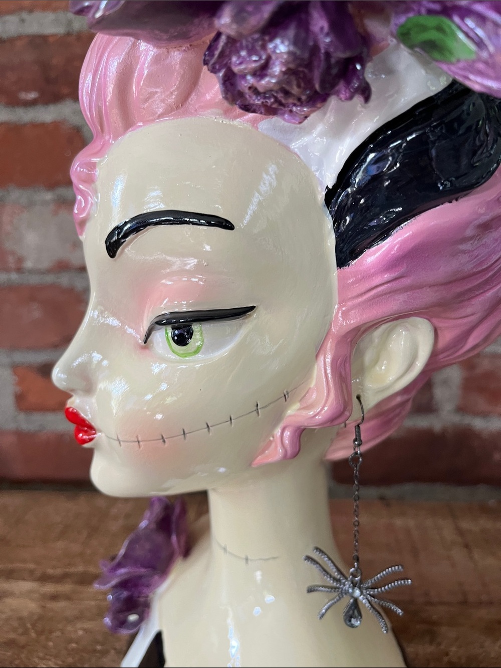 Bella lux bride of Frankenstein bust - Picture 6 of 16